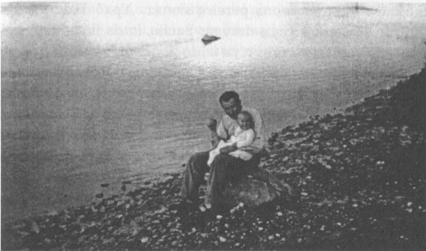 Antanas Maceina su sūnumi Sauliumi